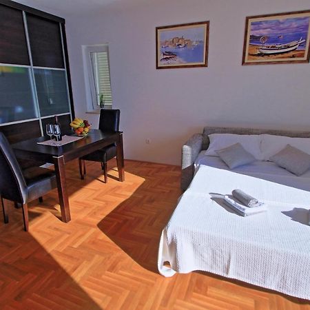 Studio Apartman Luka Сен Екстериор снимка